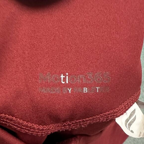 Fabletics Anywhere Motion365 High Waisted Moto 7/8 Leggings Size Large Burgundy - Picture 6 of 8